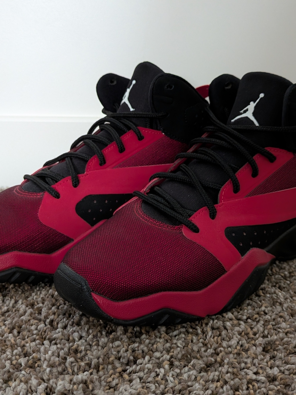 Nike Air Jordan Liftoff, Youth Black And Red Sneaker (US 6.5Y)